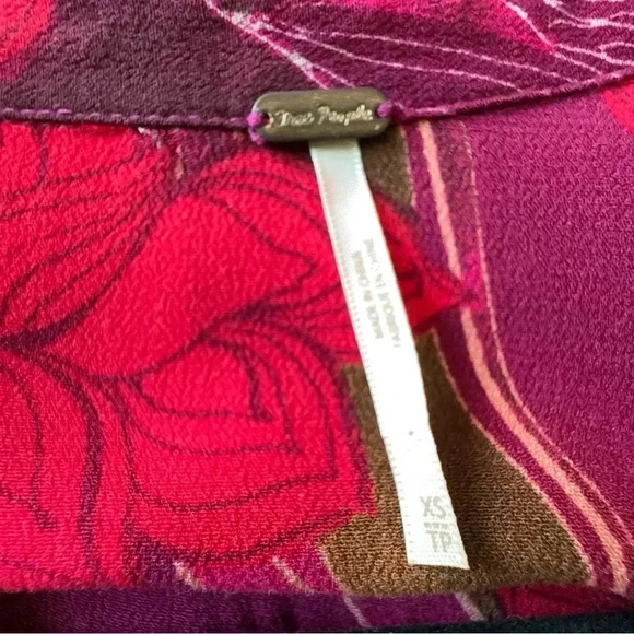 FREE PEOPLE | NWOT | FIELD OF FLOWERS LONG SLEEVE V-NECK TUNIC DRESS | SIZE: XS - Picture 9 of 9